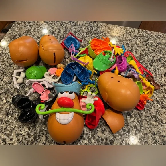 90 pieces potato heads Classic Kids Toy - Multi-Color Accessory Set - Picture 1 of 1